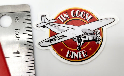 Miniadhesivo con el logotipo redondo de Tri-Motor de Tin Goose Diner
