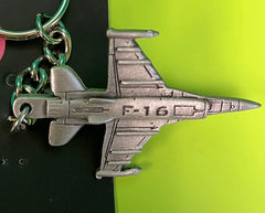 Llavero de peltre con el avión de combate F-16 de General Dynamics