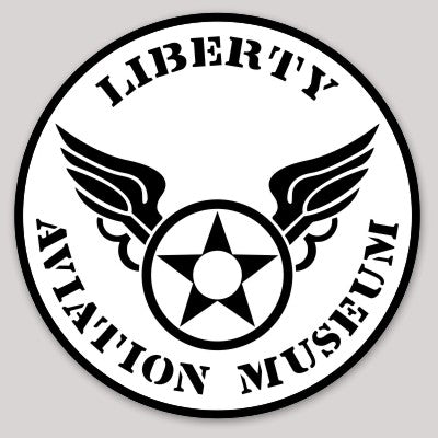 Adhesivo redondo de 3 pulgadas con el logotipo en blanco y negro del Museo de Aviación Liberty