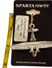 Tirador de cremallera o bolso de avión grande de peltre PBY Catalina de la Segunda Guerra Mundial Consolidated