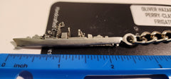 Llavero de peltre con forma de fragata clase Perry de Oliver Hazard