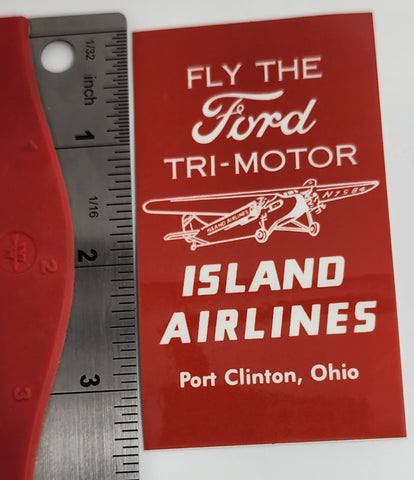 Adhesivo flexible vertical de 2 x 3,5 pulgadas con la leyenda "Vuela con Ford Island Airlines"