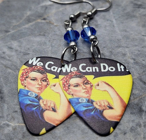 Pendientes de púa de guitarra de Rosie la remachadora con cristales Swarovski azules