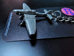 Llavero de peltre con el avión bombardero en picado alemán Junkers JU-87 "Stuka" de la Segunda Guerra Mundial