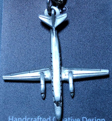 Llavero de peltre con forma de avión Fairchild C-26 Metroliner