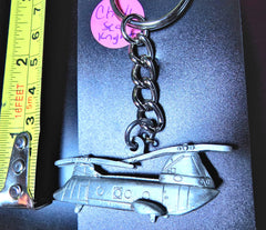 Llavero de peltre con el helicóptero Boeing Vertol CH-46 Sea Knight