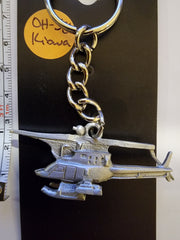 Llavero de peltre con forma de helicóptero Bell OH-58 Kiowa