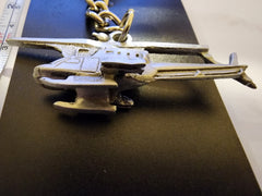 Llavero de peltre con forma de helicóptero Bell OH-58 Kiowa