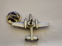 Pin de solapa de peltre con forma de avión bombardero Mitchell B-25 de North American Aviation de la Segunda Guerra Mundial