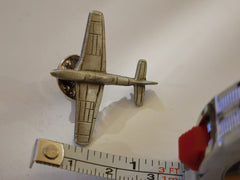 Pin de solapa de peltre del avión de combate P-51 Mustang de North American Aviation de la Segunda Guerra Mundial