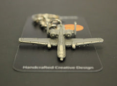 Llavero de peltre con forma de avión Fairchild Republic A-10 "Warthog" Thunderbolt II