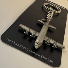 Llavero de peltre con forma de avión Lockheed P-3 Orion