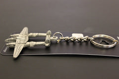 Llavero de peltre con el avión Lockheed P-38 Lightning de la Segunda Guerra Mundial