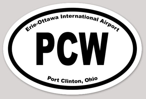 Adhesivo con el acrónimo europeo "PCW" (Aeropuerto Internacional Erie-Ottawa) en forma ovalada