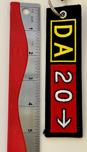 Llavero bordado con katana DA20 de diamante