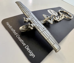 Llavero de peltre con avión Consolidated PBY Catalina de la Segunda Guerra Mundial